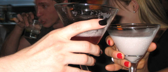 College Students Develop Nail Polish That Detects Date Rape Drugs in Drinks